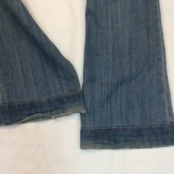 Last Chance!! Seven7 Sexy Flare distressed jeans - Picture 7 of 7